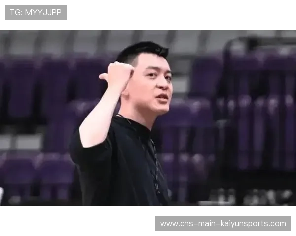 杨鸣称质疑未停 球员们拼尽全力，杨鸣主教练首秀赛视频